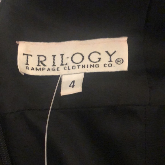 Trilogy black chic long dress - size 4 - like new condition - size 4 - Picture 4 of 7